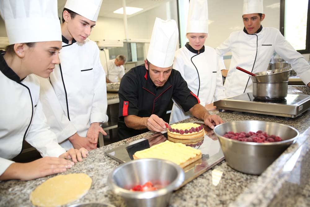 Pourquoi suivre une formation dans une école de pâtisserie ?